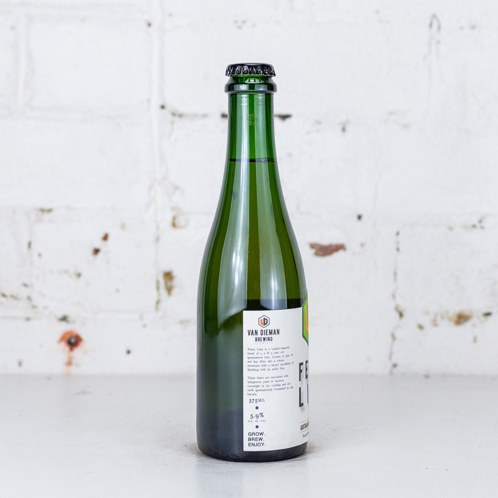 Van Dieman - Fence Line Spontaneous Ale 375ml