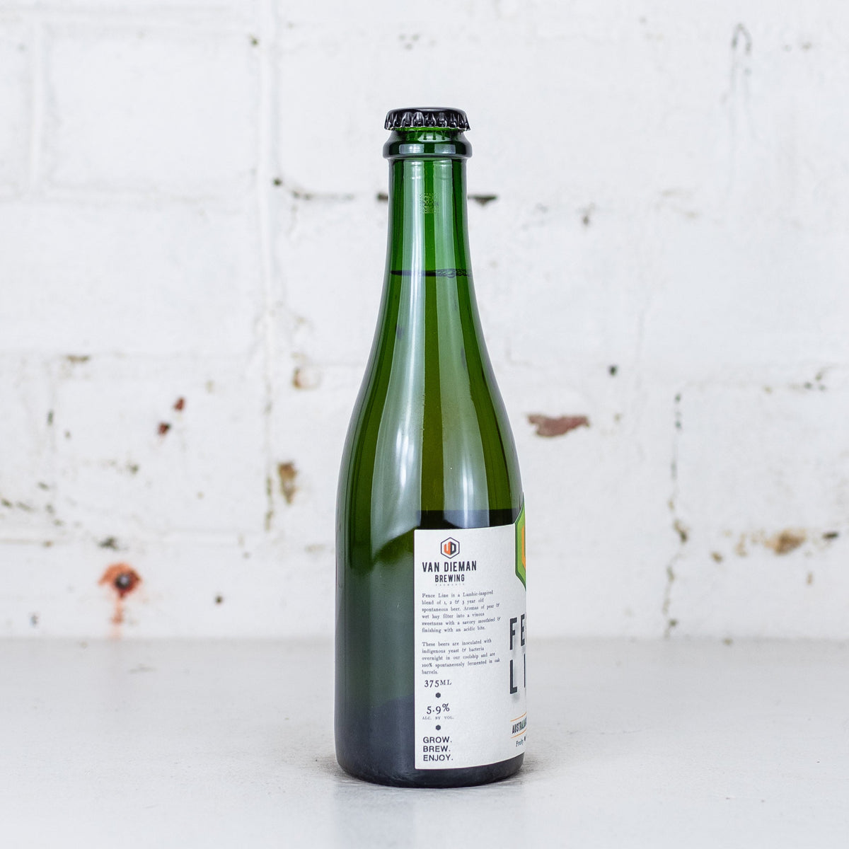 Van Dieman - Fence Line Spontaneous Ale 375ml