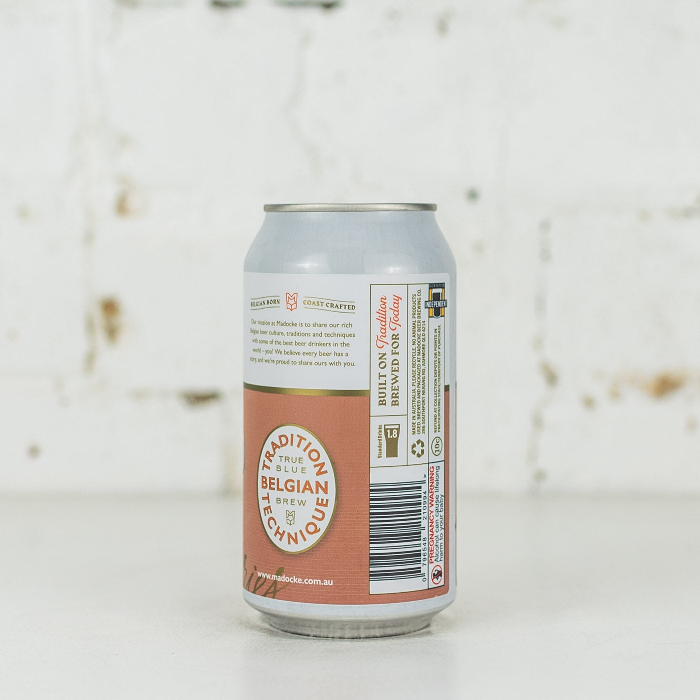 Madocke - Courtyard Saison