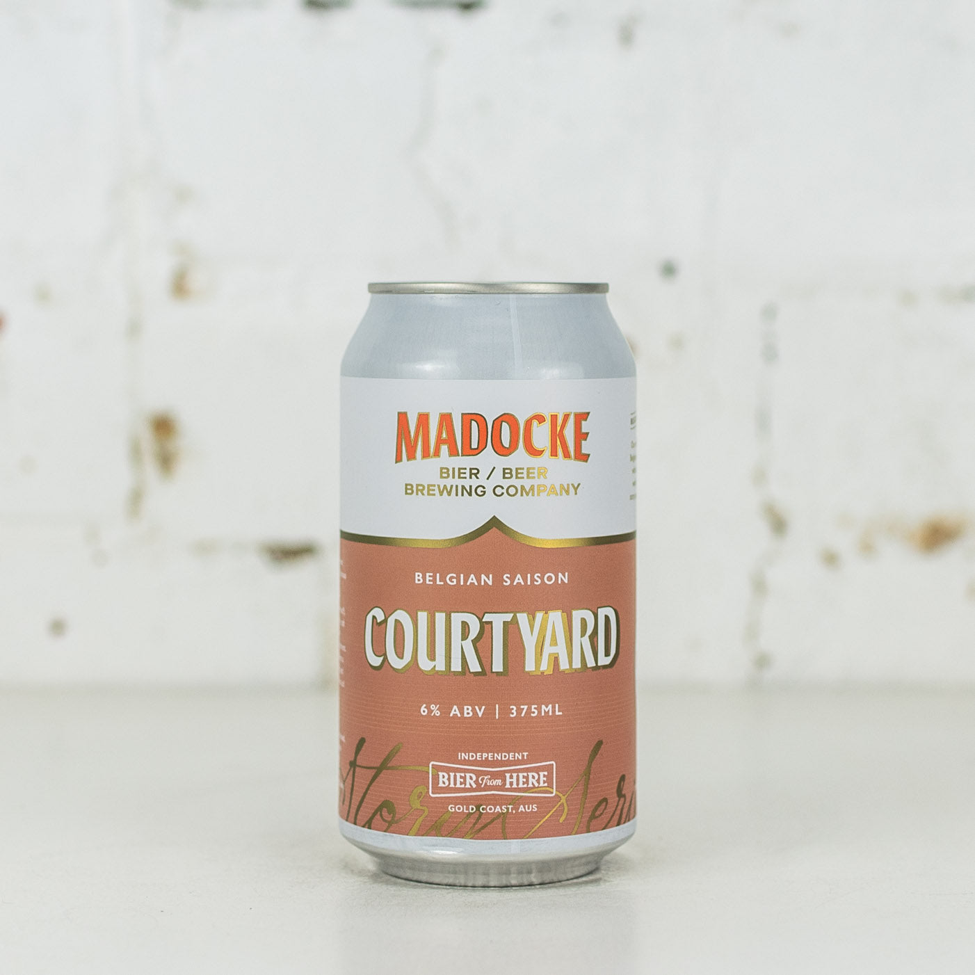 Madocke - Courtyard Saison
