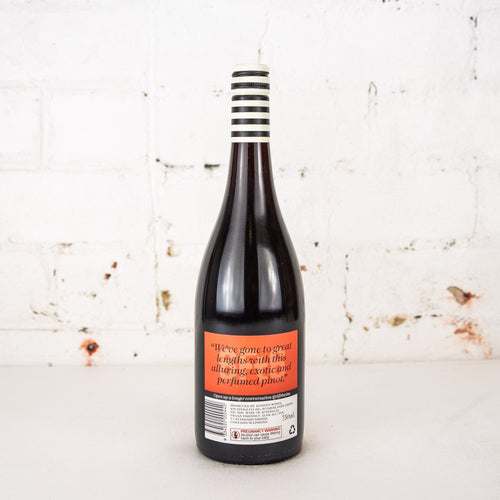 6Ft6 - Pinot Noir 750ml
