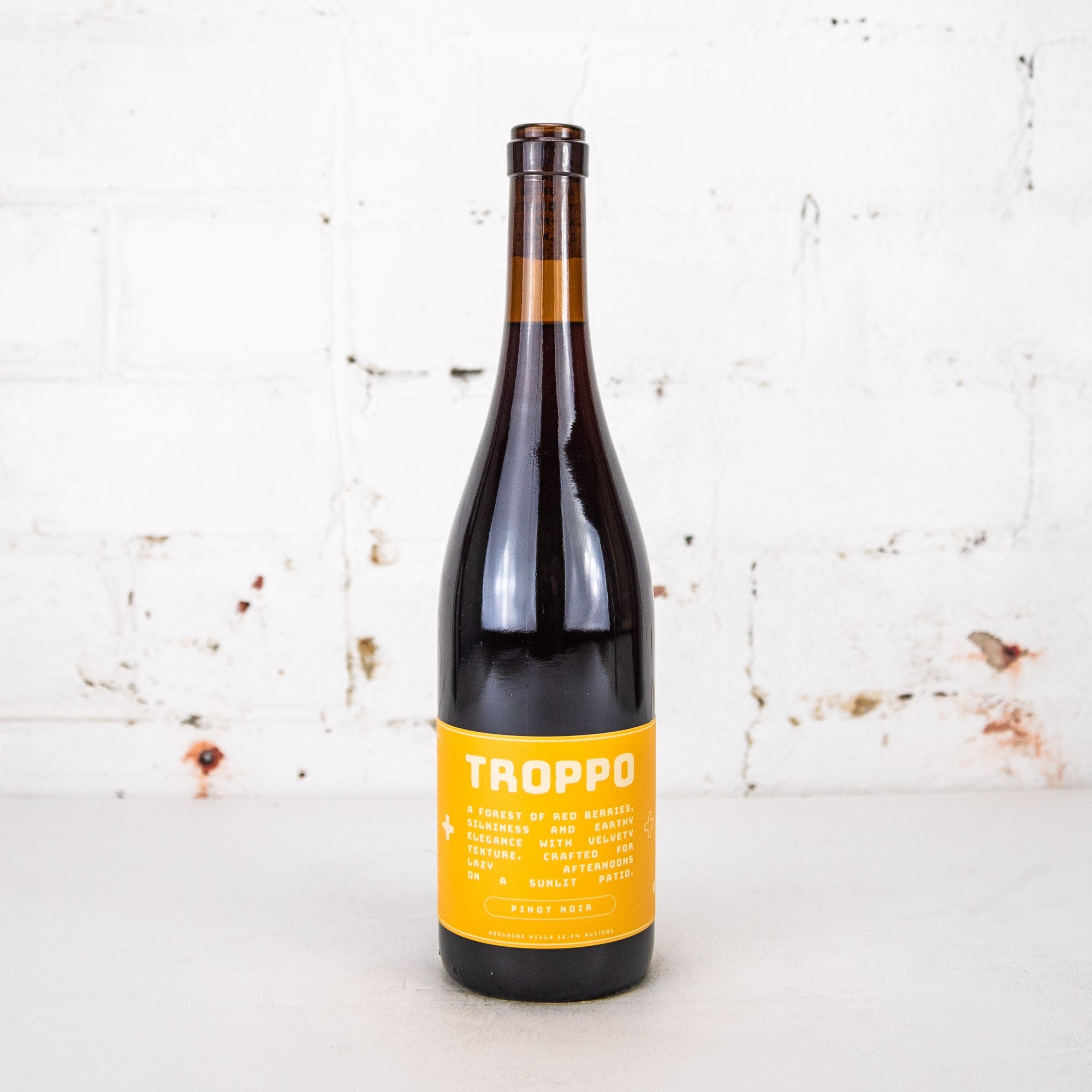 Unico Zelo - Troppo Pinot Noir 750ml