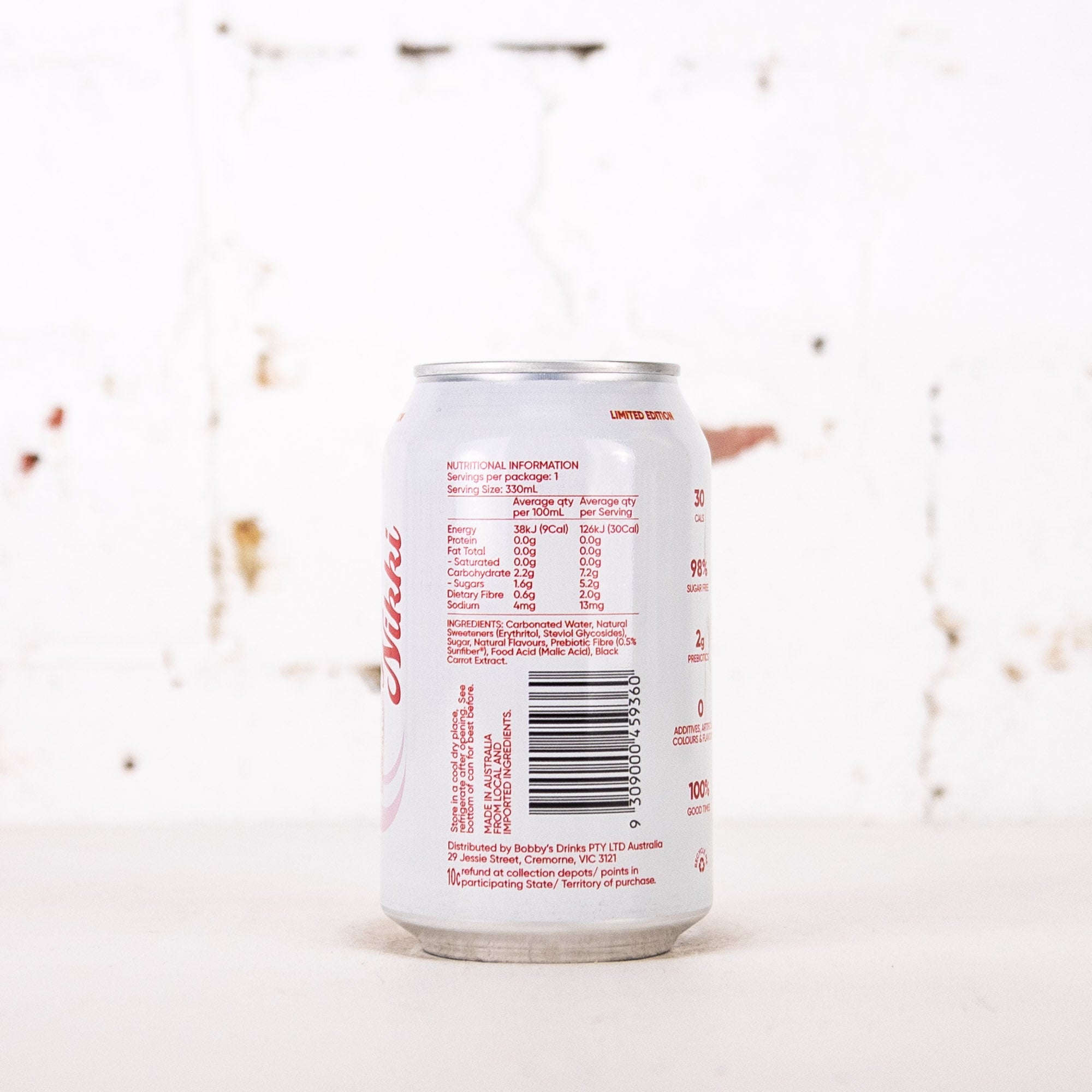 Bobby - Strawberries & Cream Soft Drink