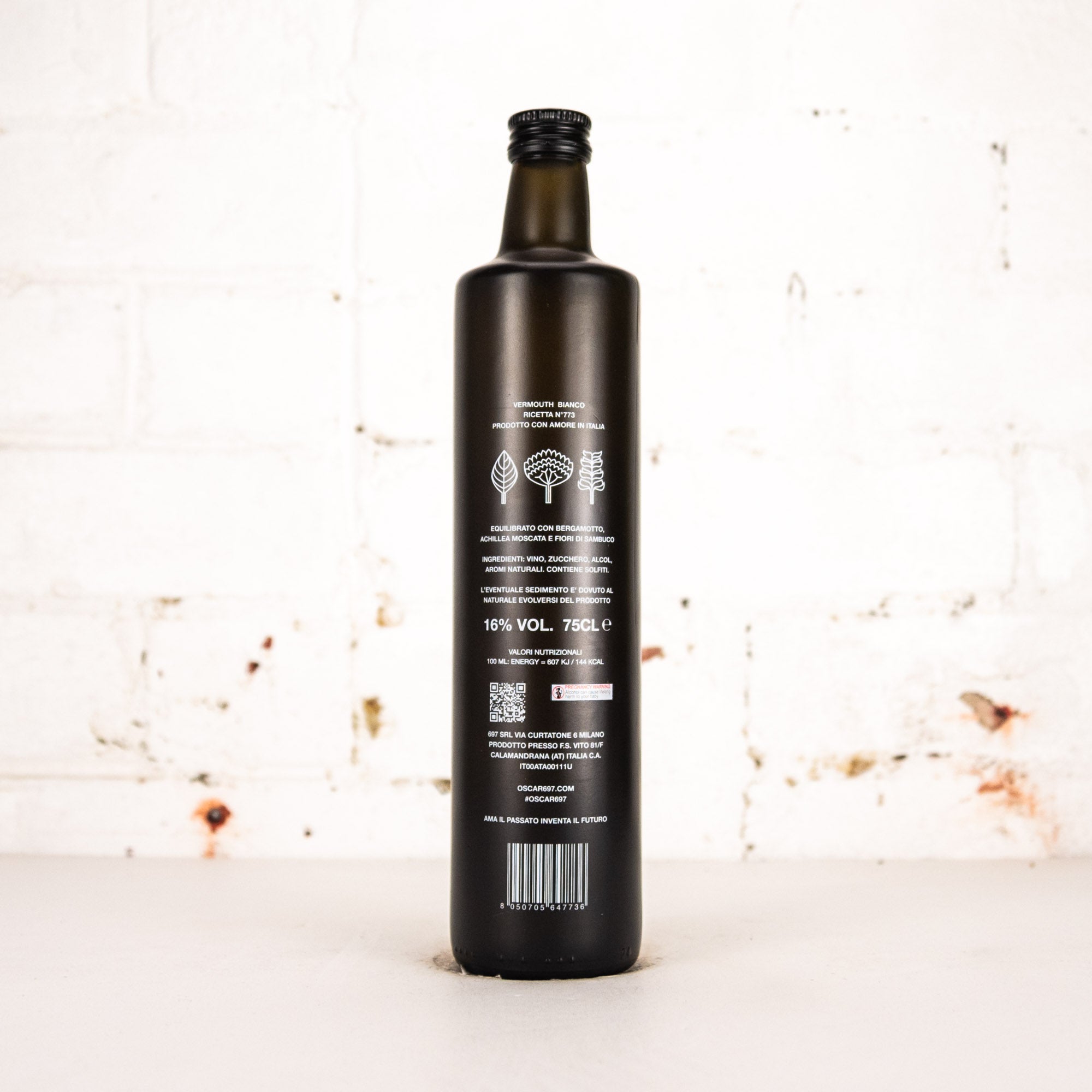Oscar 697 - Bianco Vermouth 750ml