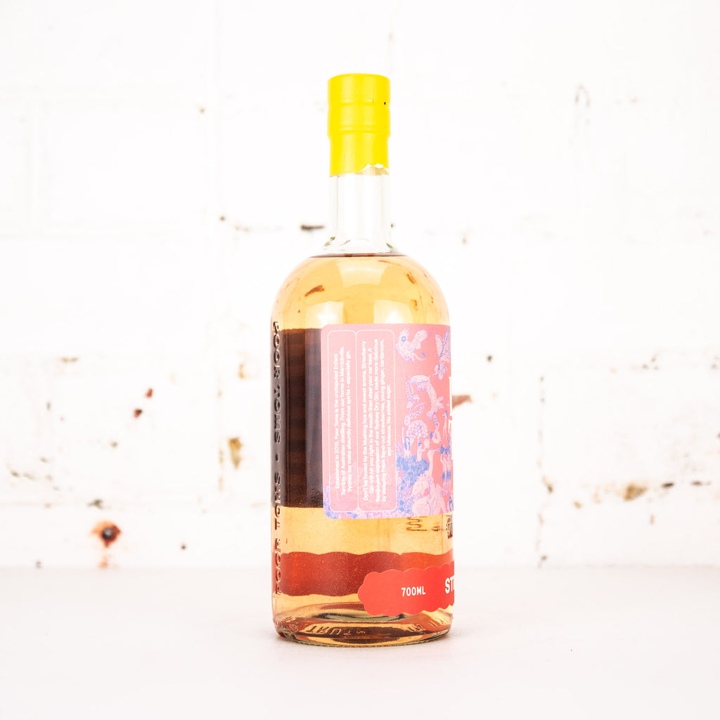 Poor Toms - Strawberry Gin 700ml