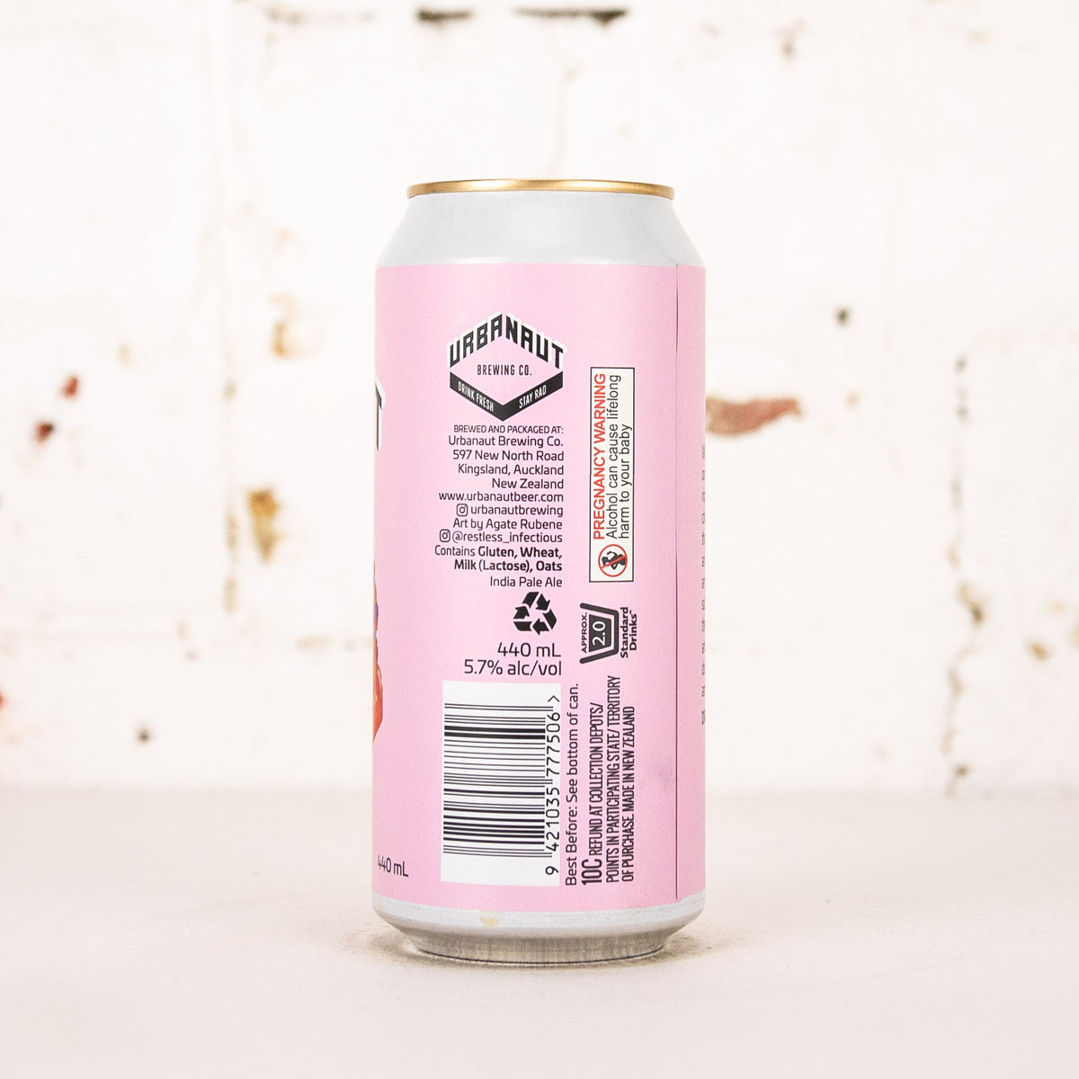 Urbanaut - Strawberry Shortcake Hazy IPA