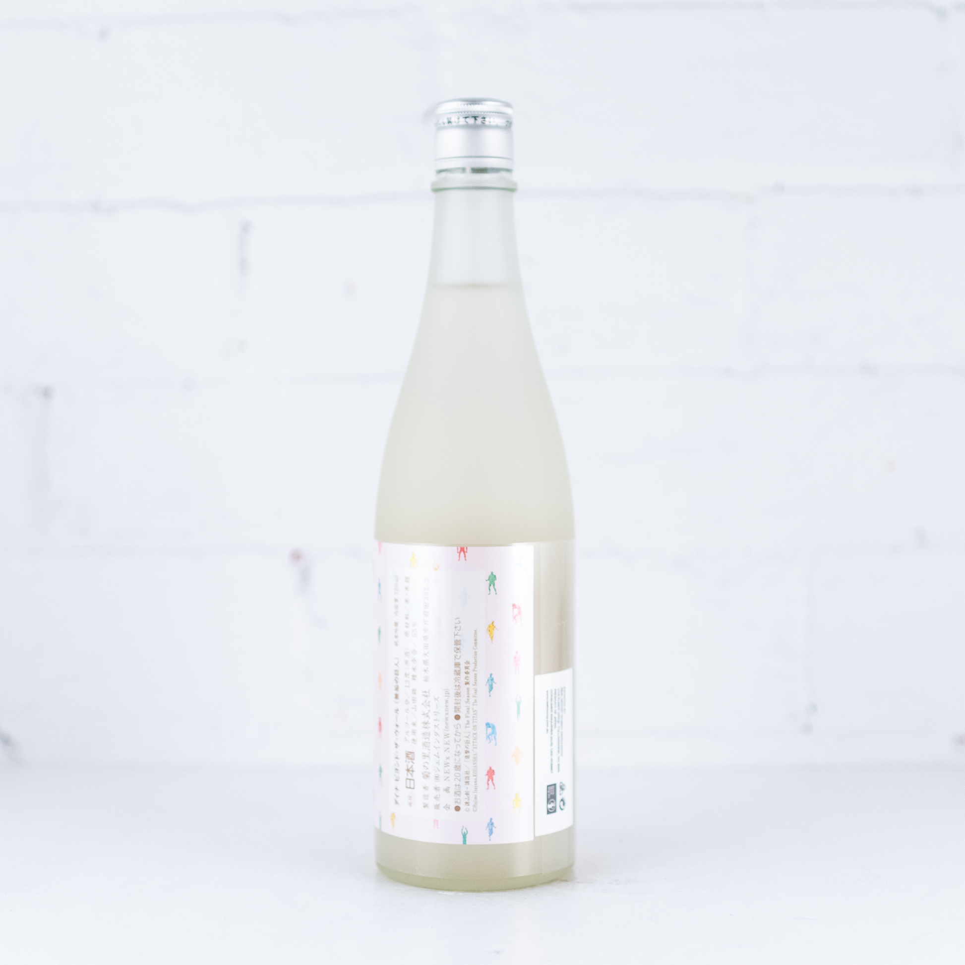 Attack on Titan - Beyond the Wall Sake "Pure Titan" Pink 720ml