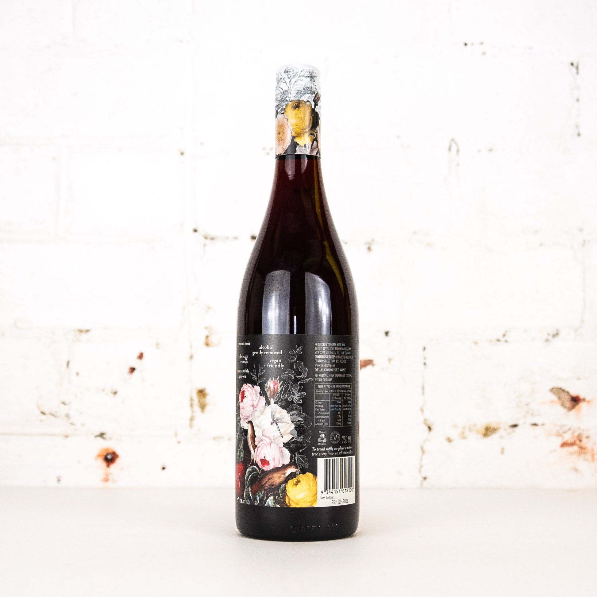 Tread Softly - Everything Except Zero Alcohol Pinot Noir 750ml