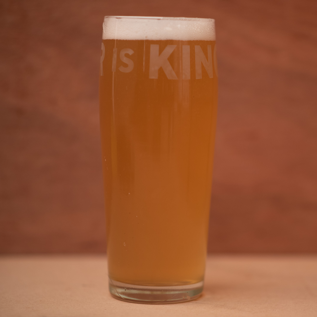 Carwyn Cellars - 'Lager is King' Rastal Willi Becher 635ml