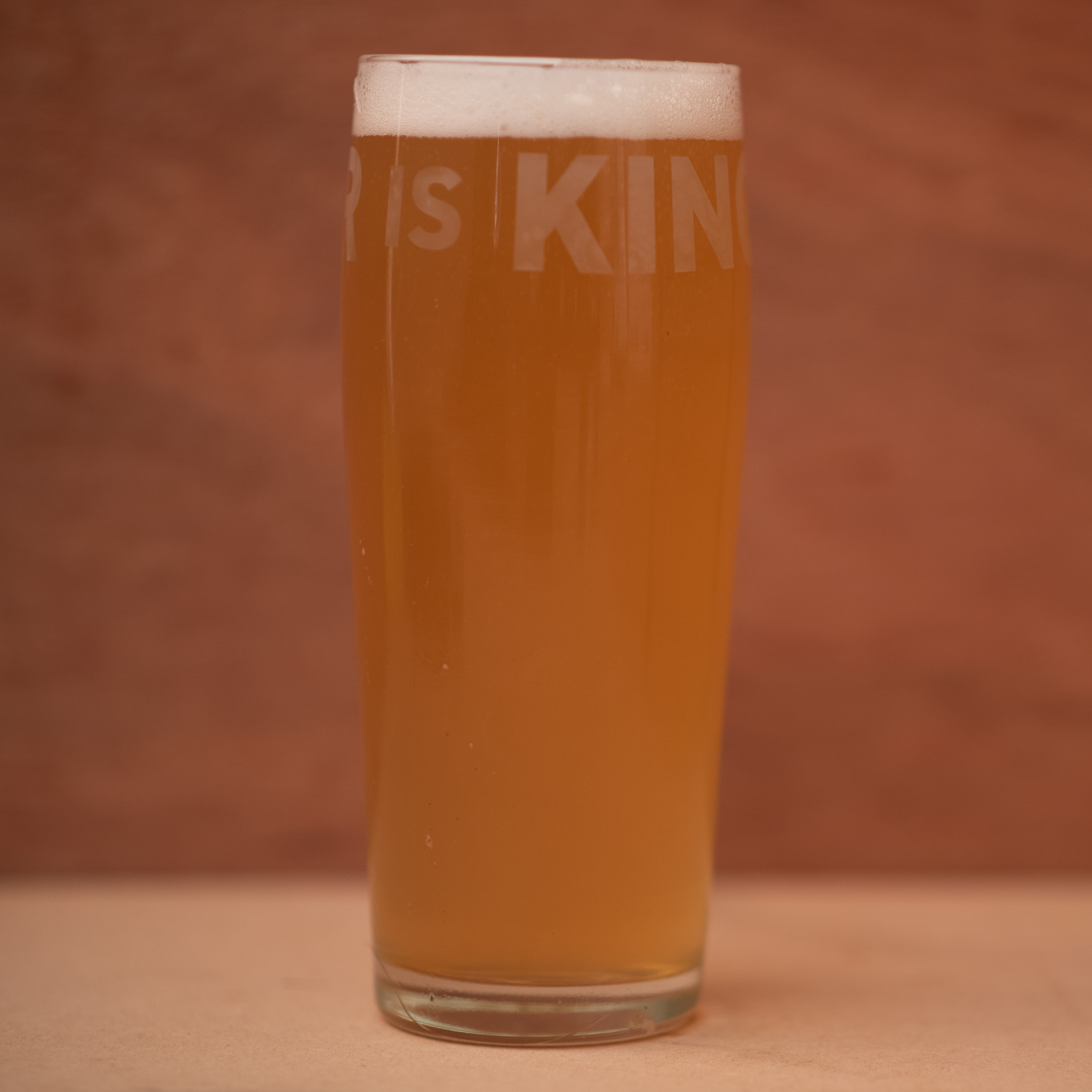 Carwyn Cellars - 'Lager is King' Rastal Willi Becher 635ml